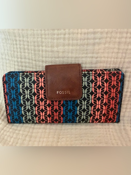 Fossil Handbags - Fossil Saffiano Madison Geometric Wallet with Brown Leather Snap NWOT